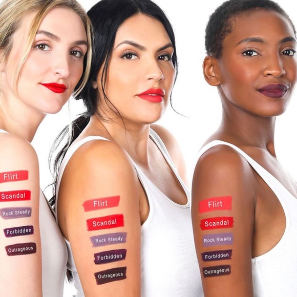 LIQUE Scandal Metallic Liquid Lip - Picture 2 of 3